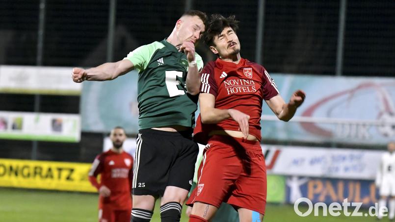 Im Spiel zwischen der DJK Ammerthal und dem TSV Kornburg ging es eng zu. Die Heimmannschaft konnte einen Elfmeter nicht zum Ausgleich nutzen. Bild: Hubert Ziegler