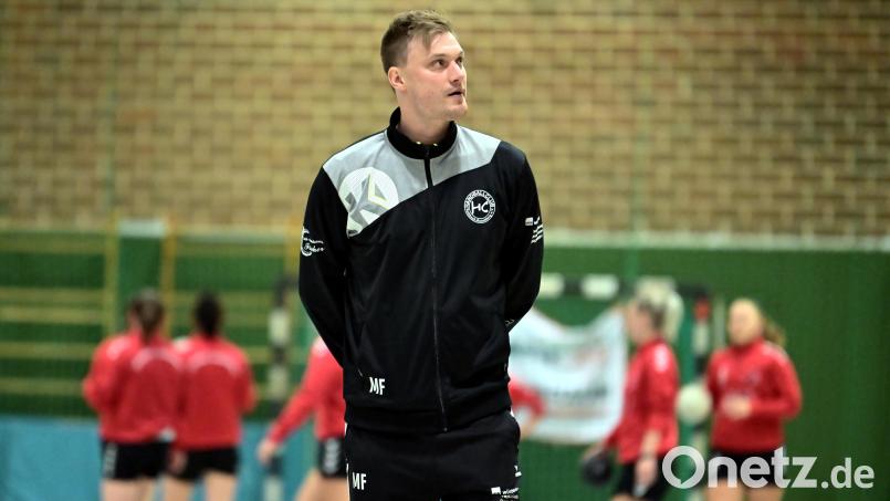 Martin Feldbauer, Trainer HC Sulzbach-Rosenberg, hatte für sein Team ein großes Kompliment parat. Archivbild: Hubert Ziegler