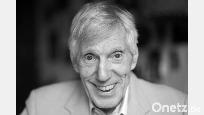 Henry Valentino ist tot. Der Schlagersänger starb im Alter von 95 Jahren. Bild: Henning Kaiser/dpa