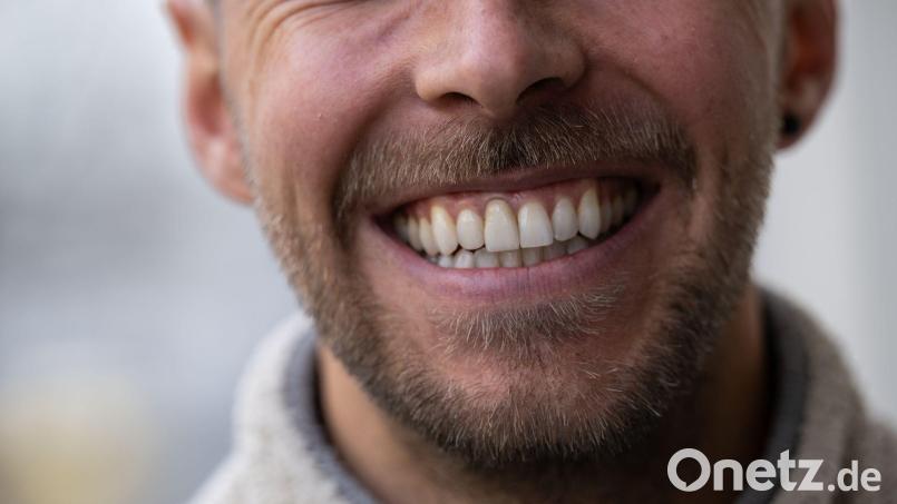 Die Forscher haben eine Reihe von Schlüsselfaktoren ausgemacht, die Menschen generell glücklicher machen. Bild: Hannes P Albert/dpa