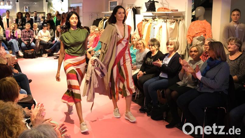 Ein Hingucker: Die Modenschau im Textilhaus Frey. Bild: Hirsch