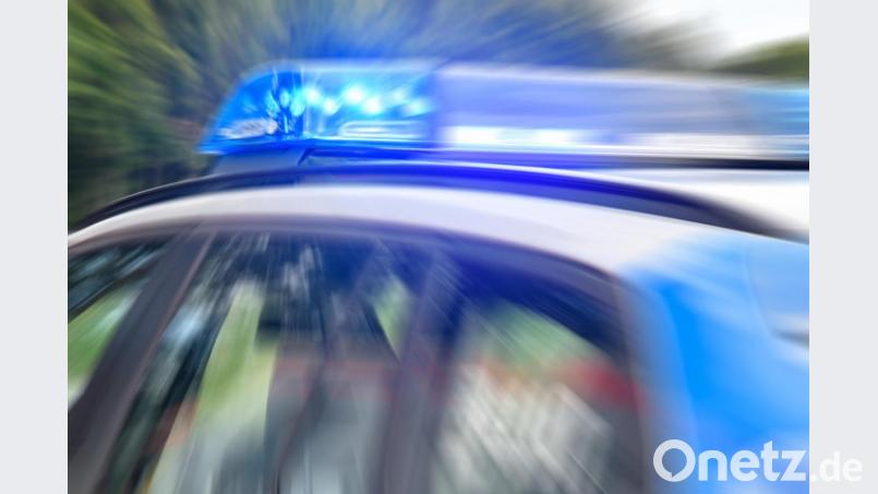 Die Polizeiinspektion Neustadt/WN hofft auf Zeugenhinweise zu einer Unfallflucht auf dem Schulhügel in der Kreisstadt. Bild: Petra Hartl