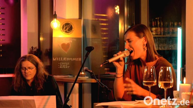 Toby Mayerl und Diana Laden sind bei "Coffee: Music: Repeat" wieder mit von der Partie. Bild: Mercedes Mayerl/exb