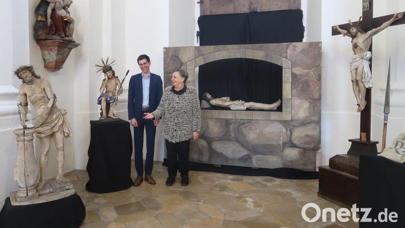 Mit dem dritten Akt endete die Reihe Theatrum Sacrum. Dorothee Schulze Zumhülsen und Musiker Lukas Schöpf machten Programm und Vortrag zu einem besonderen Erlebnis in der Stadtpfarrkirche Vilseck. Bild: rha
