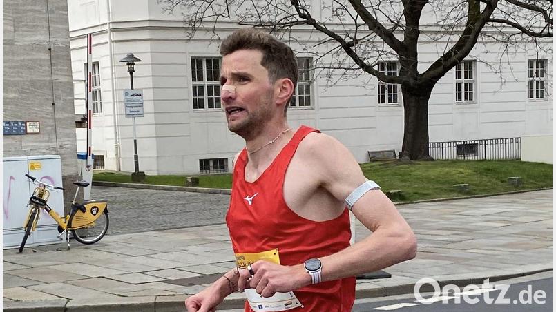 Erik Hille unterwegs in Dresden. Bild: Jule Vetter