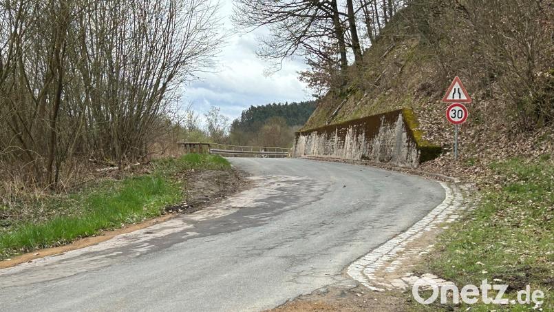 Die Gemeindeverbindungsstraße zwischen Nabburg und Stulln ist wieder frei befahrbar. Bild: Marko Pammer/exb