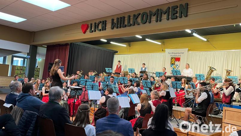 Der Auftritt des Kreisorchesters in Bärnau wurde als großer Erfolg verbucht. Bild: Jonas Bäumler/exb