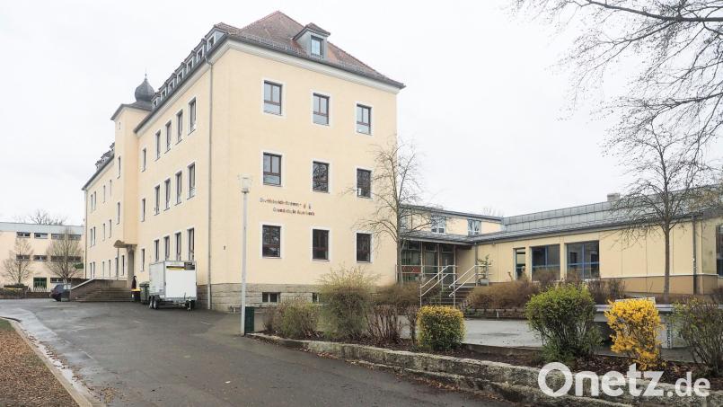 Mehr als elf Millionen Euro geschätzte Baukosten muss die Stadt Auerbach in den nächsten drei Jahren für den Neubau ihrer Grundschule stemmen. Bild: kek