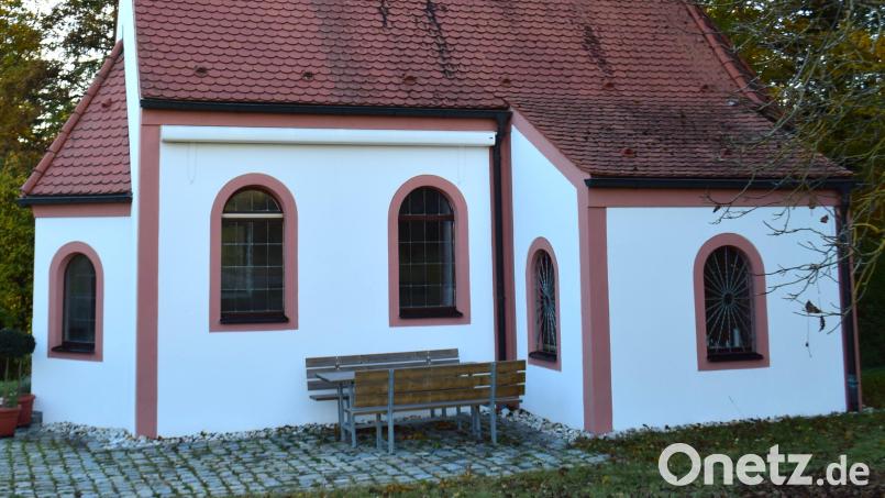 Die Kapelle St. Johannes in Stifterslohe wird für reguläre Gottesdienste, aber gerne auch für persönliche Anlässe wie Hochzeiten, Taufen, Dankfeiern oder Trauermessen genutzt. Bild: no