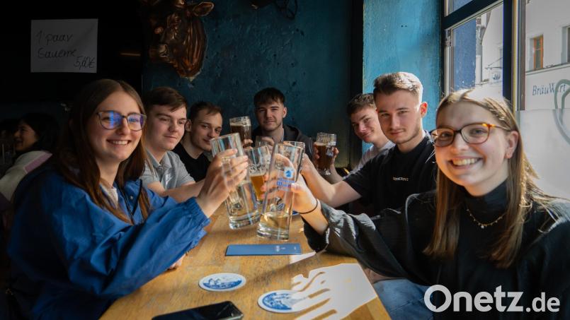 Eine Gruppe Gemeinsamer Frühschoppler in ihrem natürlichen Habitat. Bild: knz