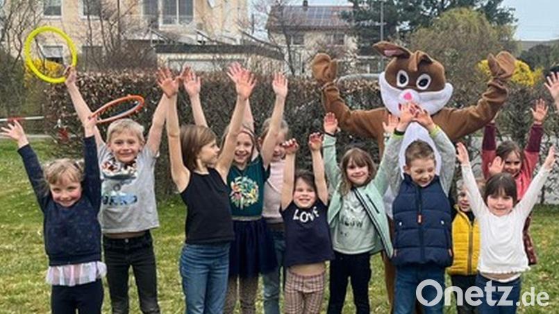 Die Ostereiersuche des Fördervereins freute die Mädchen und Jungen. Bild: Iris Thoma/exb