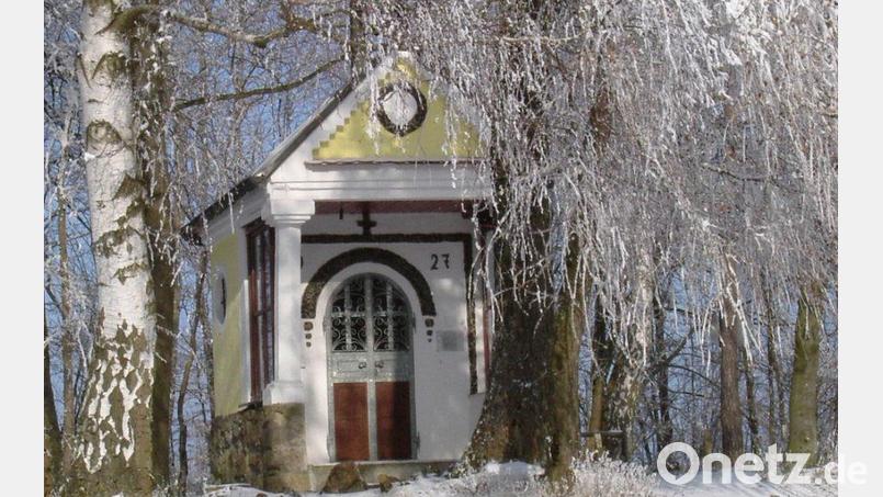 "Die Wacht" bei der " Fehlner Kapelle" bei Bittenbrunn. Hier kreuzten sich die Hohe Straße und der Bistumer Steig, aus der Richtung des heutigen Eger kommend zur Keltensiedlung Manching. Bild: schß