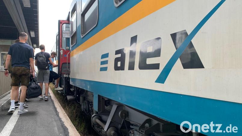Schlusslicht bleibt der in Nordostbayern verkehrende Alex-Nord. Mit einer Pünktlichkeitsquote von 64,3 Prozent liegt das Angebot der Länderbahn an letzter Stelle. Symbolbild: Gabi Schönberger