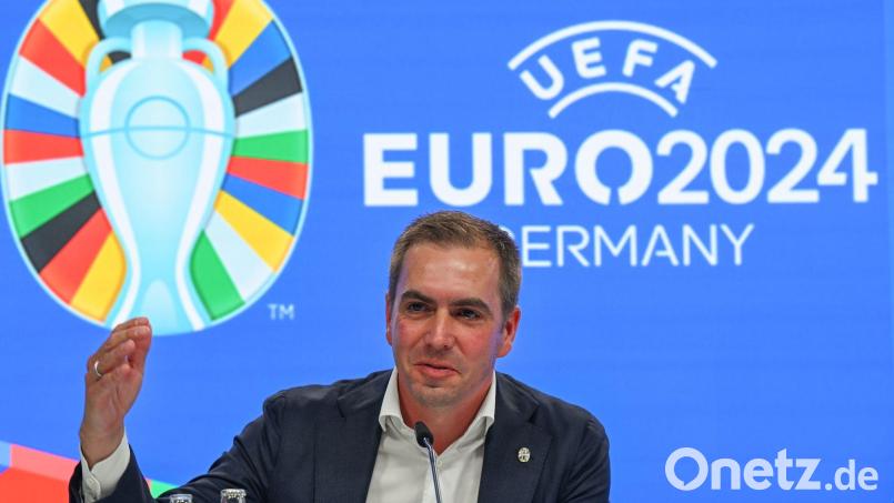 EM-Turnierdirektor Philipp Lahm fordert den Deutschen Fußball-Bund auf, den Millionendeal mit Nike unter anderem für die Förderung des Frauenfußballs zu nutzen. Bild: Arne Dedert/dpa