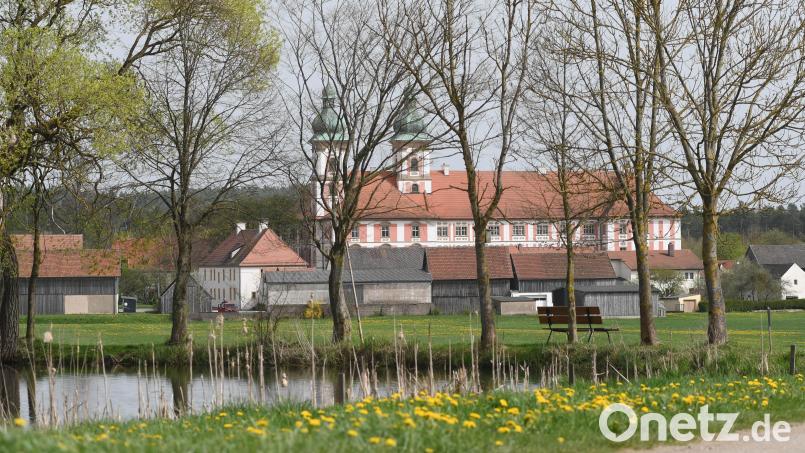 Im Kloster Speinshart soll ein Wissenschaftszentrum als Teil der High-Tech-Agenda (HTA) Bayern entstehen. CSU-Landtagsabgeordneter Stephan Oetzinger spricht von einem &quot;geistigen Ökosystem&quot;. Bild: Gabi Schönberger
