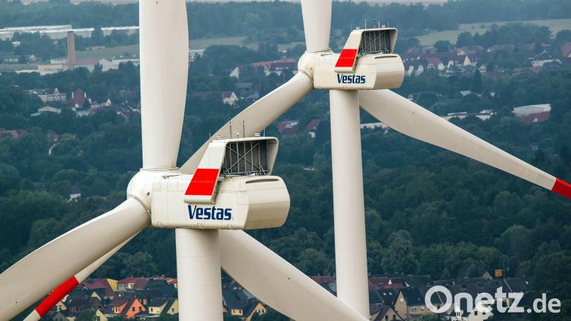 Die Errichtung von Windrädern nahe Massenricht wird beim CSU-Bürgergespräch diskutiert. Bild: Jens Büttner/dpa
