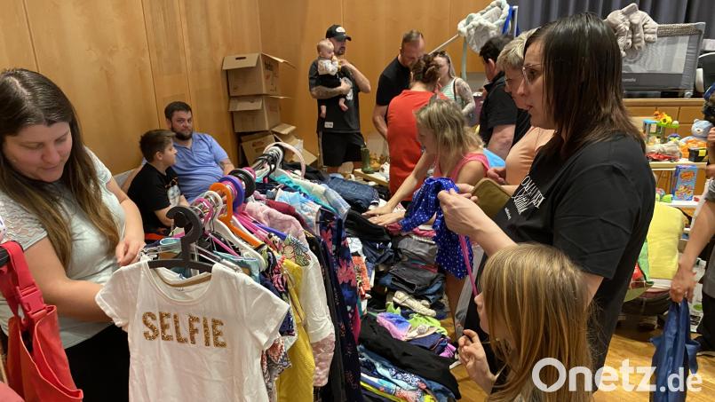 Sachen aus zweiter Hand sind gefragt beim Neustädter Kinderkleiderbasar. Bild: krb