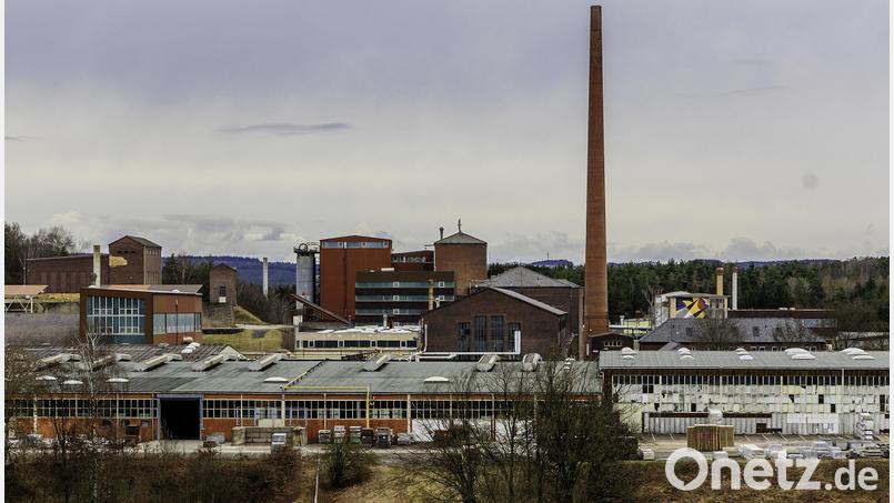 Rund 390 Mitarbeiter im Agrob-Buchtal-Werk sind von der Insolvenz betroffen. Das Industriegebiet liegt auf Flächen der Gemeinden Schwarzenfeld, Schmidgaden und Fensterbach. Bild: Hösamer