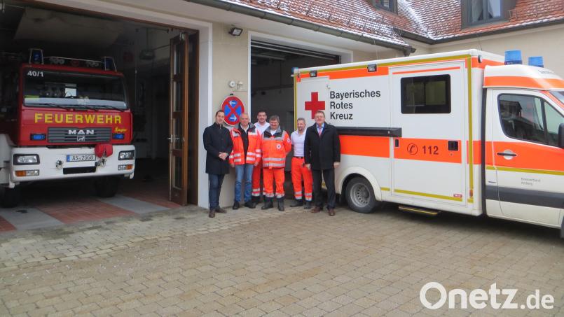 Da war die Welt der Rettungswache Vilseck noch in Ordnung. Jetzt droht ihr die Verlegung nach Großschönbrunn. Archivbild: Stefanie Gradl