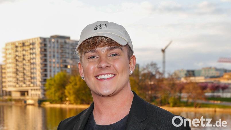 Twenty4tim und Dieter Bohlen veröffentlichen eine Neuauflage von „Cheri, Cheri Lady“. Bild: Gerald Matzka/dpa