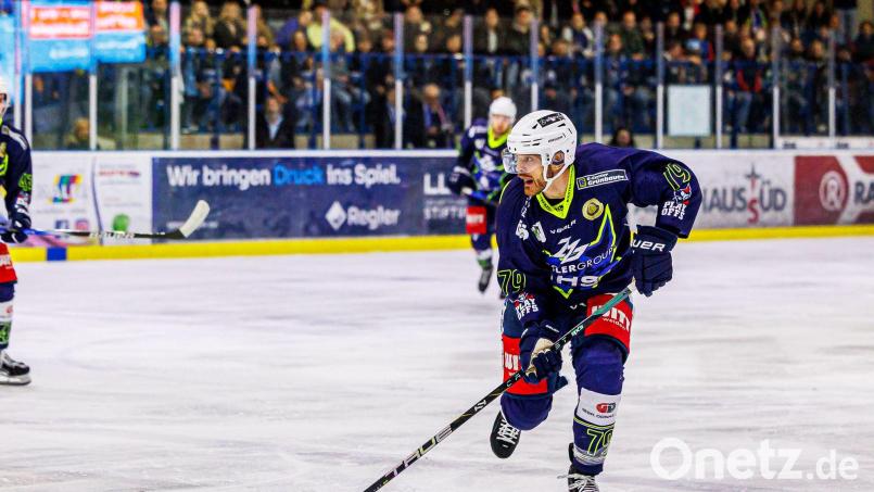 Blue-Devils Verteidiger James Bettauer ist fit und kann spielen. Archivbild: Werner Moller