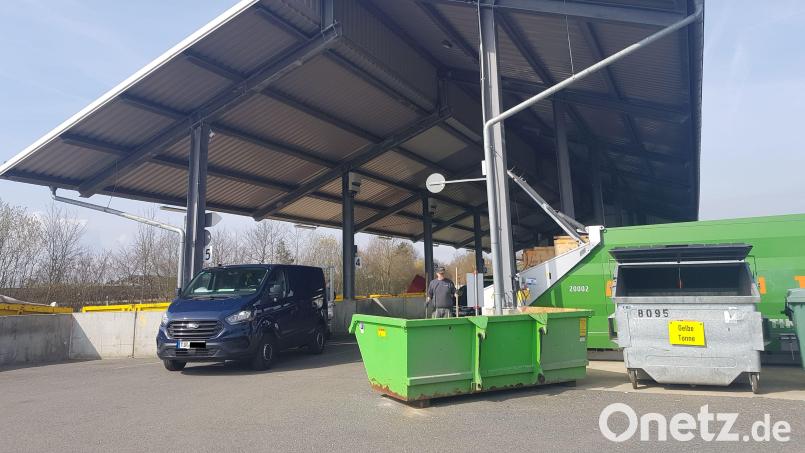 Beim Sperrmüll gibt es im Landkreis Tirschenreuth ein duales System. Die Bürger können entweder den Müll abholen lassen oder ihn selbst zu einer Annahmestelle auf der Deponie nach Steinmühle (Bild) bringen. Bild: Benkhardt