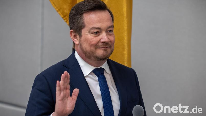 Uli Grötsch, der neue Bundespolizeibeauftragte des Bundes, wird vereidigt. Archivbild: Michael Kappeler