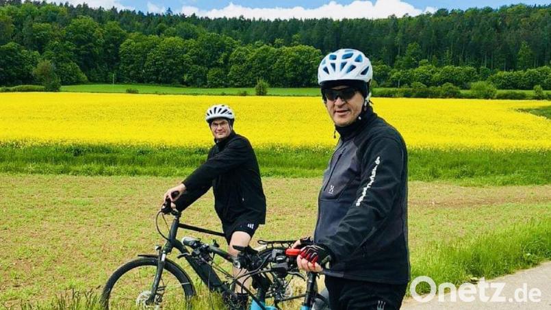 Markus Söder (rechts) hat schon mehrfach Bilder gepostet, die ihn beim Radln in der Oberpfalz zeigen. Hier war er mit Finanzminister Albert Füracker untewegs. Am Samstag wird es aber nichts mit der Tour. Archivbild: Söder/Instagram