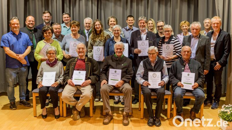 In der Jahreshauptversammlung des OWV Rothenstadt stehen langjährige Mitglieder im Mittelpunkt. Bild: Thomas Betz
