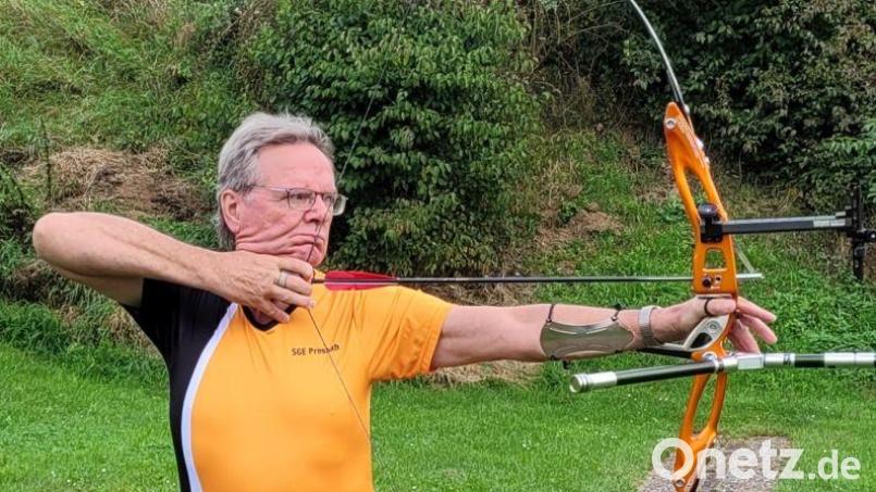 Bogenschütze Hubert Schulze ist mit neuem deutschen Rekord nationaler Meister in der Recurve-Seniorenklasse geworden. Bild: Norman Lehner