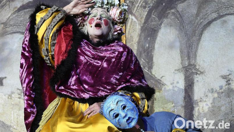 2019 verwandelte sich die Treppenanlage vor der Mariahilfberg-Kirche Amberg wieder in eine atemberaubende Kulisse für das &quot;Amberger Welttheater – Der Herbst des Winterkönigs&quot;. Archivbild: Petra Hartl