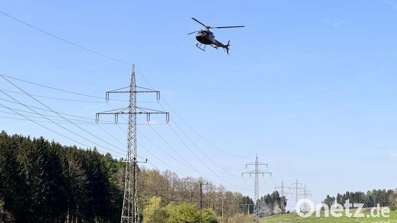 Aus der Vogelperspektive überprüft das Bayernwerk derzeit auch im Landkreis Schwandorf sein Leitungsnetz. Bild: Bayernwerk AG /exb