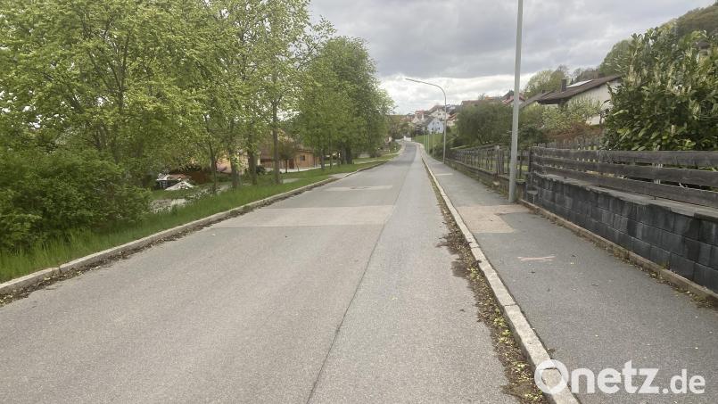 Auf diesem Abschnitt der Oberviechtacher Straße in Tännesberg wird oft zu schnell gefahren. Bild: Josef Glas