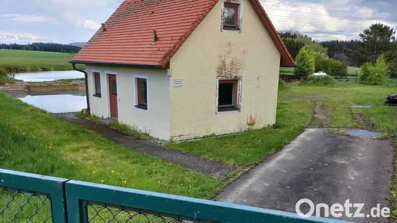 Das Abwasser aus Kulz (im Bild Kläranlage Kulz) wird wohl in Zukunft aus Kostengründen zu einer gemeinsamen Kläranlage in Thanstein gepumpt. Der Zeitpunkt der Zusammenlegung bleibt abzuwarten, noch hat die Kläranlage in Kulz eine wasserrechtliche Genehmigung bis 31.12.2029. Bild: mnt