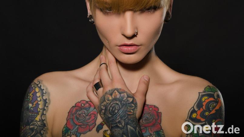 Tattoos sind vielfältig – wie groß die Bandbreite ist, zeigt die Tätowierermesse am Wochenende im ACC. Bild: Discomakers/exb
