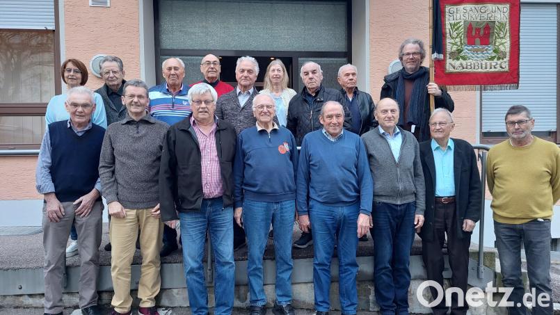 Der Chor (Bild) des Gesang- und Musikvereins Nabburg trifft sich regelmäßig zu Proben. Am Sonntag feiert er das 150-jährige Bestehen. Bild: jua
