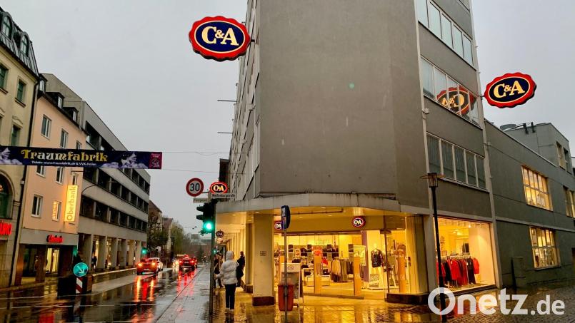 Die Weidener Filiale von C&amp;A in der Sedanstraße sollte im Frühjahr 2025 schließen. Archivbild: Gabi Schönberger
