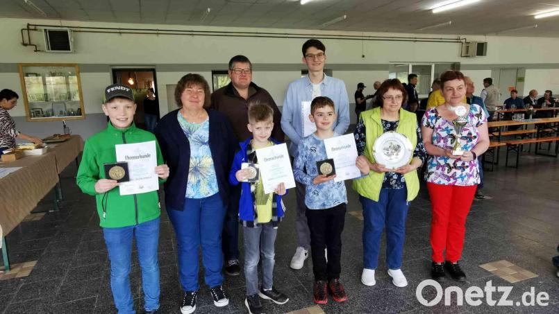 Die Kleintierzuchtvereine im Bezirk ehren in Pfrentsch ihre erfolgreiche Jungzüchter. Bild: gz