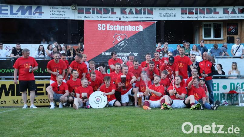 Der SC Eschenbach ist Meister in der Kreisklasse West und steigt in die Kreisliga auf. Bild: Dieter Jäschke