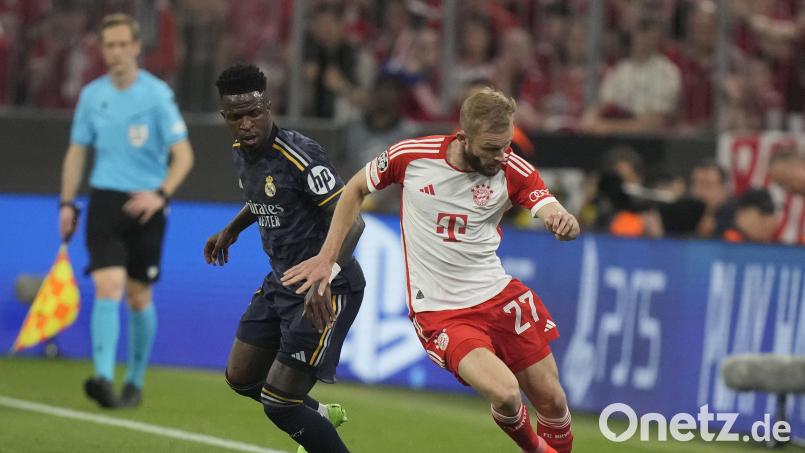 Konrad Laimer (rechts), hier gegen den Doppel-Torschützen Vinicius Junior, bot gegen Real Madrid eine starke Vorstellung. Bild: Matthias Schrader/dpa