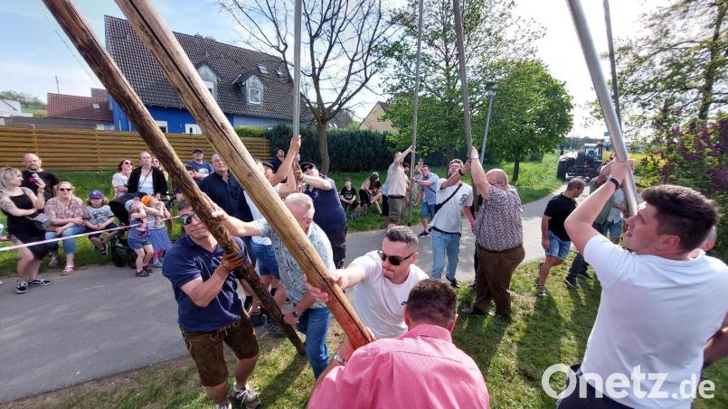 Kräftig angeschoben wurde am Mittwochnachmittag bei der Siedlergemeinschaft Krumme Äcker. Bild: Kunz