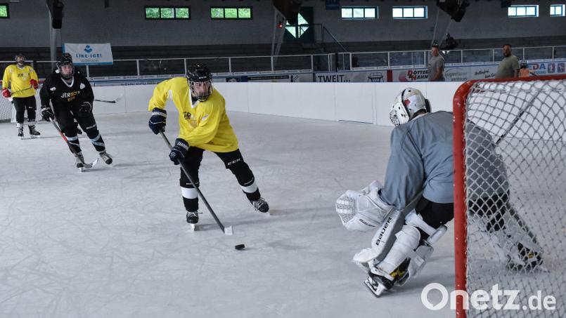Die Amberger Eishalle braucht schnell viel Geld, um die anstehende Eissaison nicht zu gefährden. Der Amberger Hauptausschuss hat schon mal grünes Licht gegeben. Archivbild: Stephan Huber