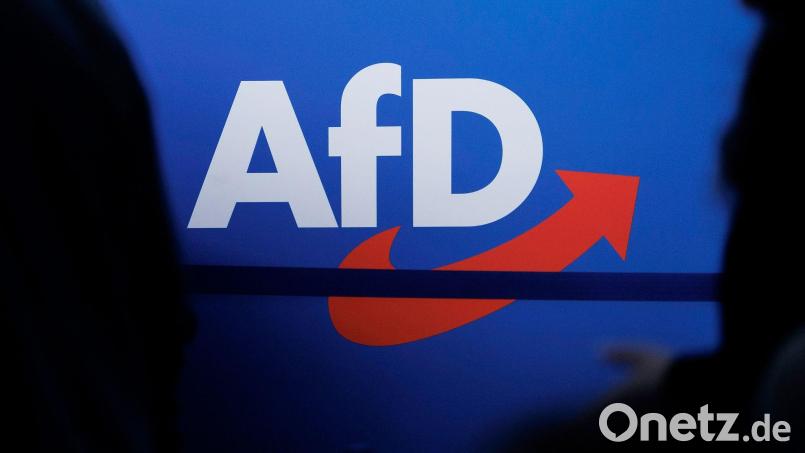 Blick auf das Parteilogo bei einem AfD-Bundesparteitag. Bild: Carsten Koall/dpa/Symbolbild