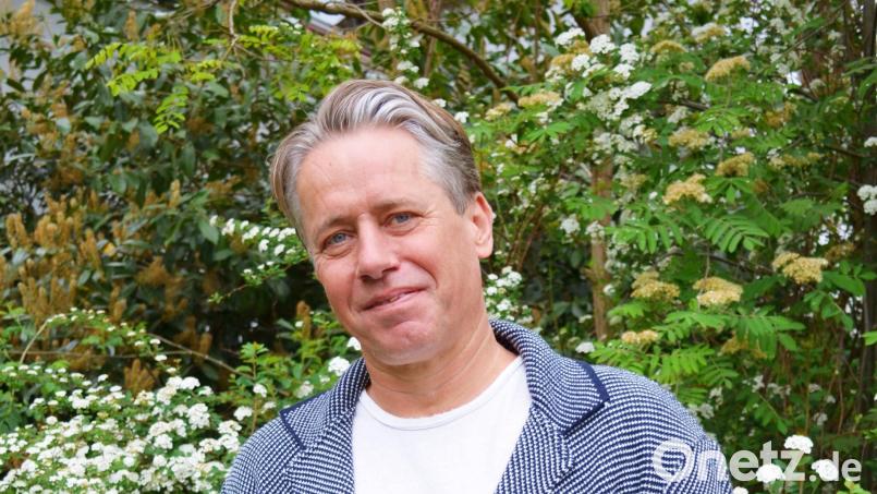Dr. Oliver van Essenberg hat in seiner Buchreihe &quot;Lebensart genießen&quot; zusammen mit vielen Co-Autoren das Stiftland porträtiert Nun wird der Inhalt lebendig – bei einem Kunst- und Genussmarkt Ende Mai in Maiersreuth mit einem attraktiven Rahmenprogramm. Bild: Selekt-Verlag/exb