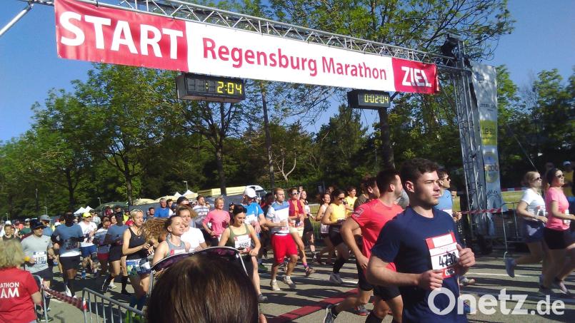 Der Start beim Regensburg Marathon. Bild: Koubodena