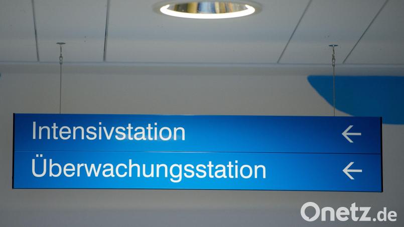 Manche bayerische Krankenhäuser stecken tief in roten Zahlen, liegen quasi auf der Intensivstation. Nun hat die AfD im Landtag ein Kreditmodell vorgeschlagen – was von den anderen Parteien aber abgelehnt wurde. Symbolbild: Armin Weigel/dpa