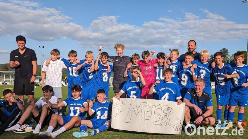 Die U13 vom Nachwuchsleistungszentrum der SpVgg SV Weiden feierte die Meisterschaft in der Förderliga Nord Bild: Dagmar Nachtigall/exb