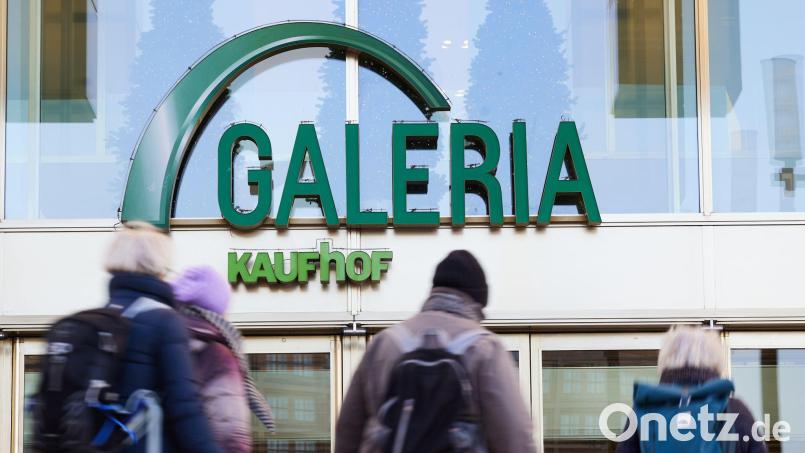 Der Bayerische Wirtschaftsminister sieht für den Kaufhof-Standort Regensburg keine Zukunft mehr. Bild: Jörg Carstensen/dpa