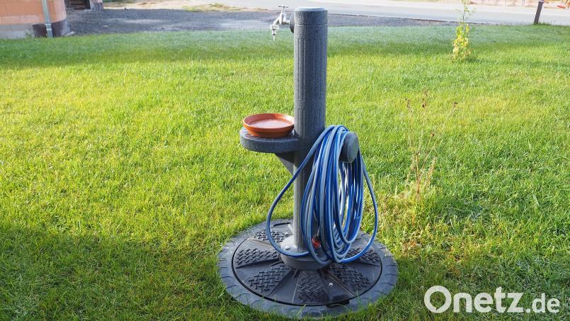 Dieser Brunnen bedient sich nicht aus dem Grundwasser, sondern liefert Regenwasser aus einer Zisterne. Symbolbild: bl