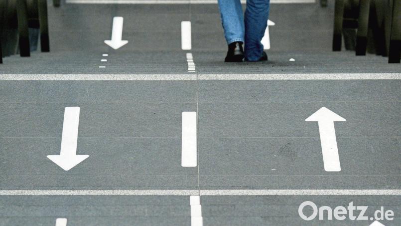 Kaum eine berufliche Laufbahn verläuft stets linear – wer gut mit Rückschlägen umgehen will, sollte bereit zur Reflexion sein. Symbolbild:  Jens Kalaene/dpa